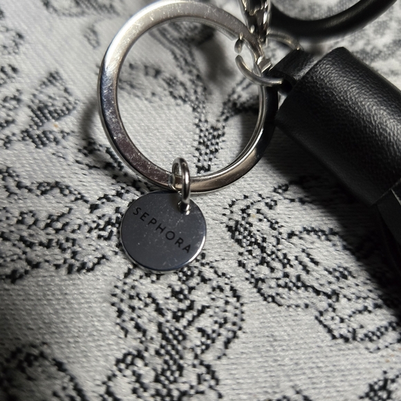 Sephora Black On Black Polka Dot Duffle Travel Carry On Weekender Bag NWOT - Picture 3 of 9